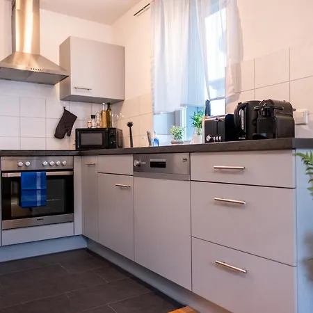 Klassen Apartments! Schnuckeliges * Mit Balkon * In * Fuer Vier Personen Im Eg