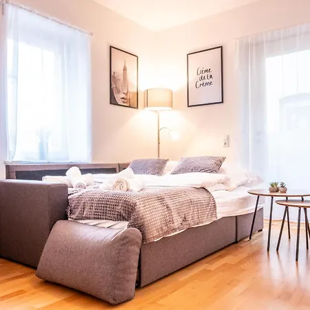 Klassen Apartments! Schnuckeliges * Mit Balkon * In * Fuer Vier Personen Im Eg Apartament Bad Saulgau