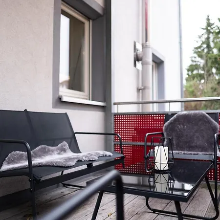 Klassen Apartments! Schnuckeliges * Mit Balkon * In * Fuer Vier Personen Im Eg